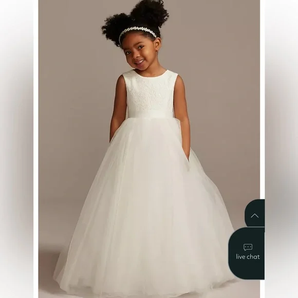 David’s Bridal flower girl dress style RK1368 size 2T soft white basket included - Picture 9 of 10